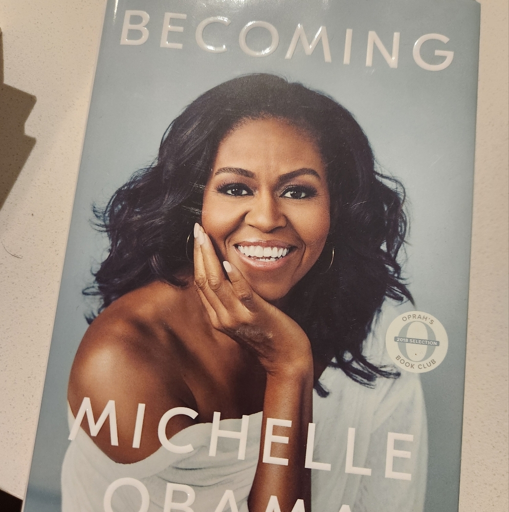 Becoming by Michelle Obama book